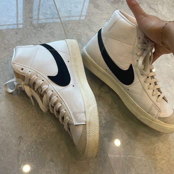 Nike Blazer Mid ‘77 VNTG - Size Women’s US 8.5, Men’s US 7 - Picture 9 of 12